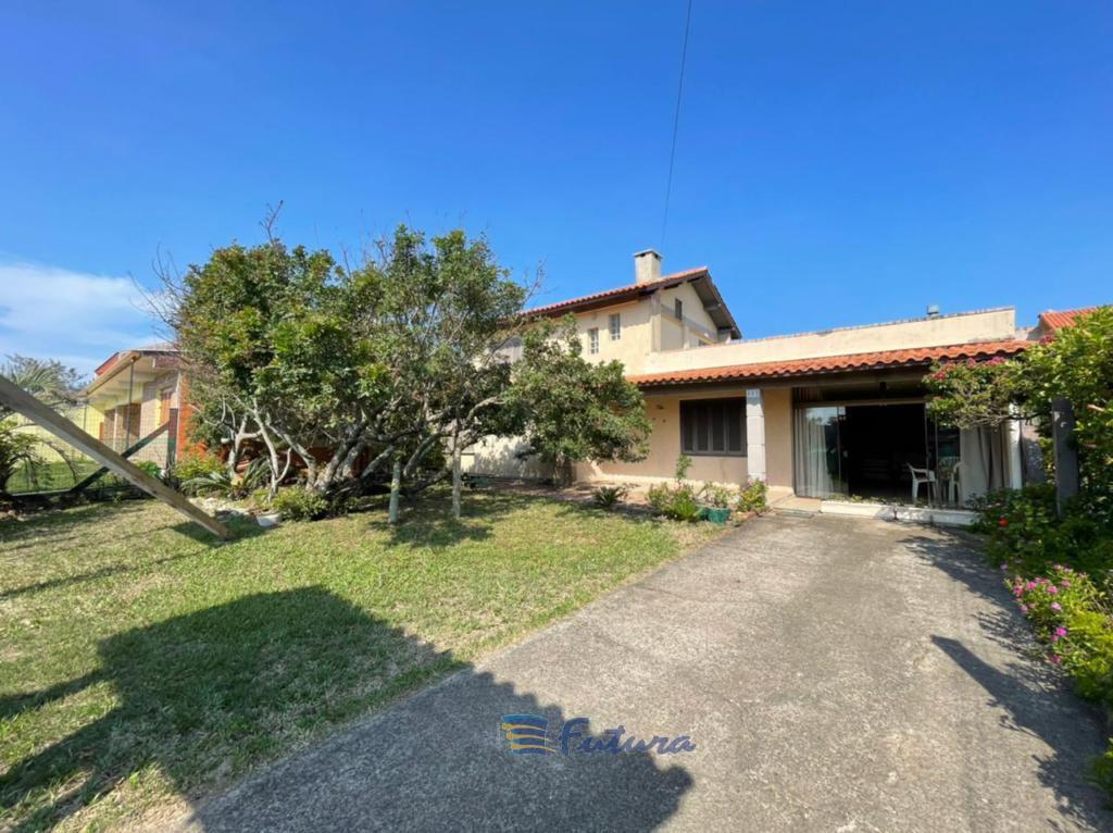 Casa/Sobrado 4 Dorm. Imbe