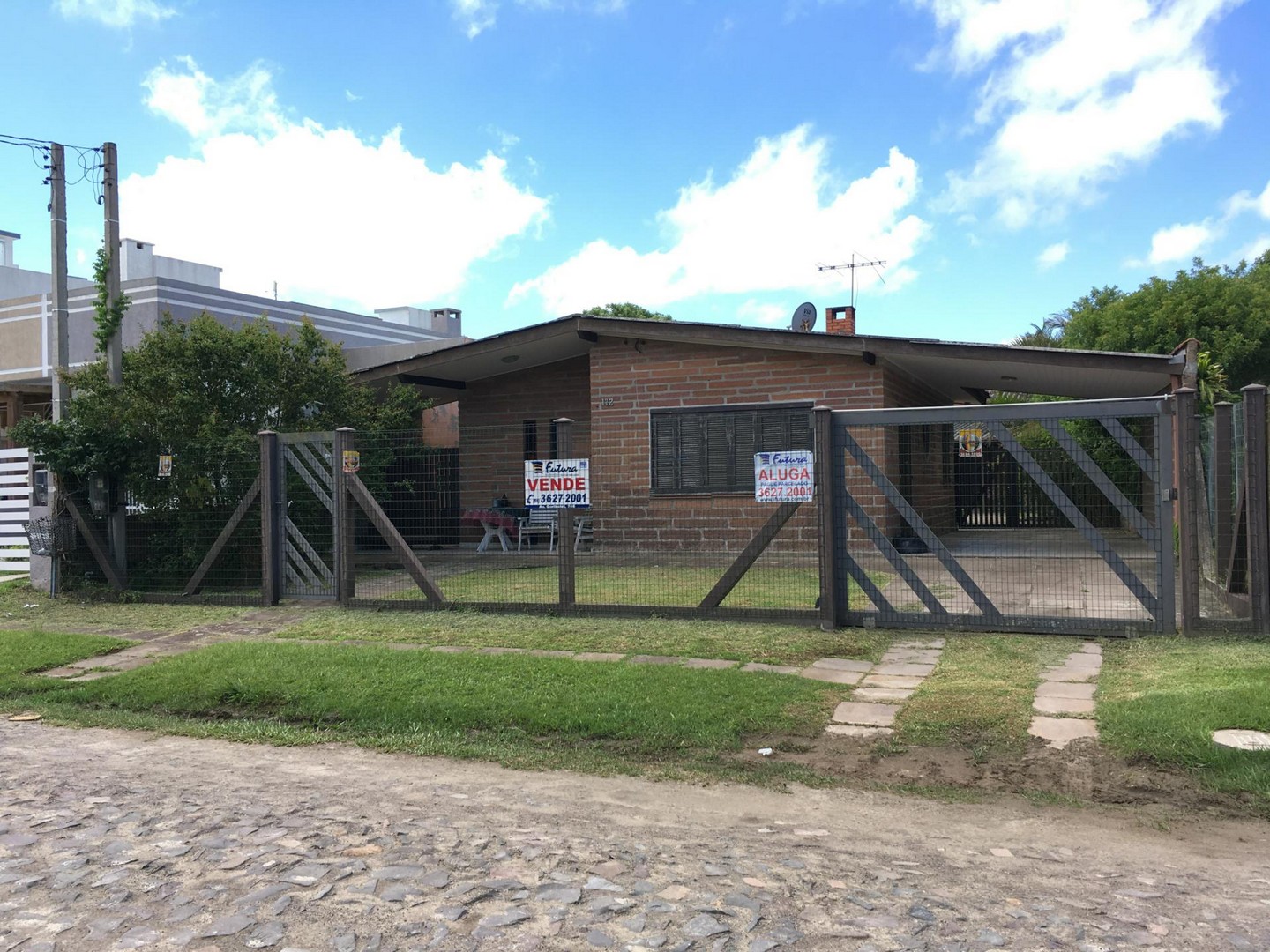 Casa/Sobrado 4 Dorm. Imbe