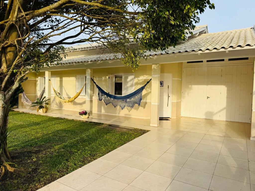 Casa/Sobrado 4 Dorm. Imbe